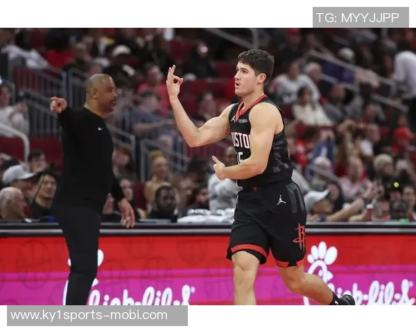 火箭争冠关键因素谢泼德近期表现亮眼场均17分助攻和防守俱佳 火箭争冠关键因素谢泼德近期表现亮眼场均17分助攻和防守俱佳